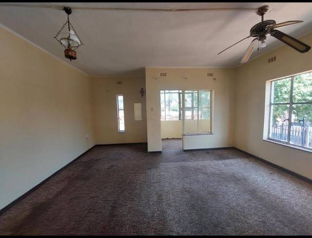 1 BEDROOM APARTMENT FOR SALE IN PRETORIA WEST